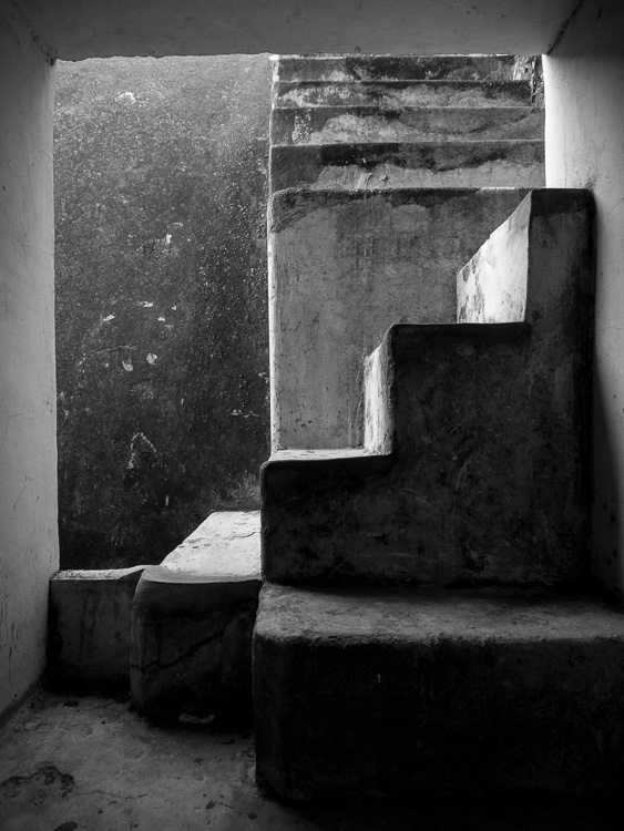 Dramatic images using shadows 750px 35