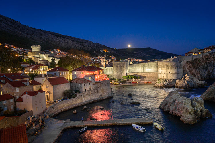 Full Moon Rising Over Dubrovnik 1 20181023