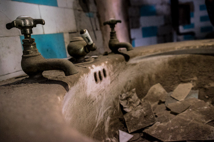 Fuji X-T1: ISO 5000, f/3.5 at 1/80th