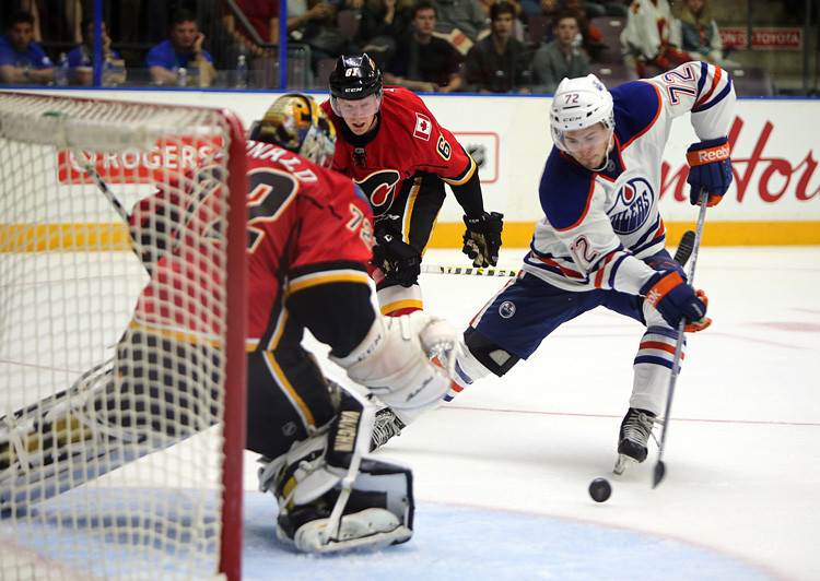 sports photography requires specific camera lenses