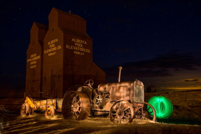 ISO 100, f/5.5, 30 seconds