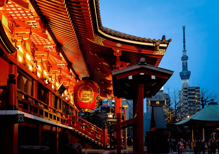 Night photo after using Luminar Neo