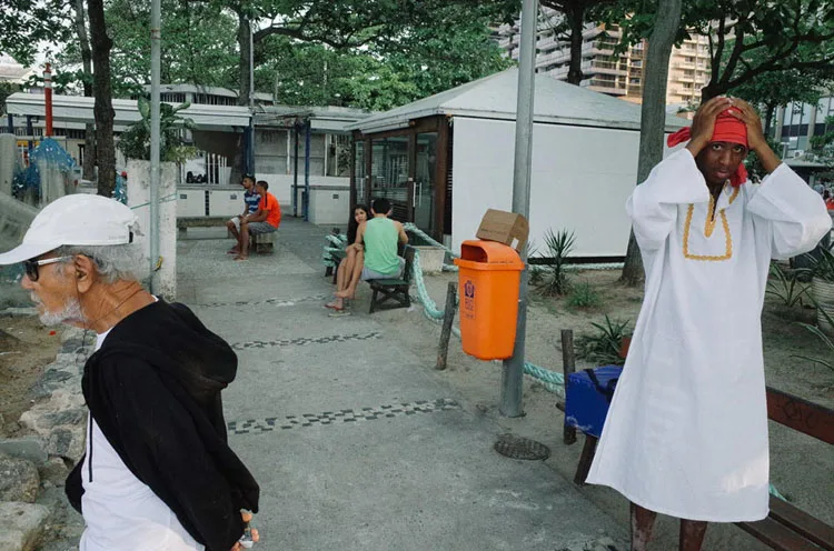 why is street photography difficult 01 750 jpg